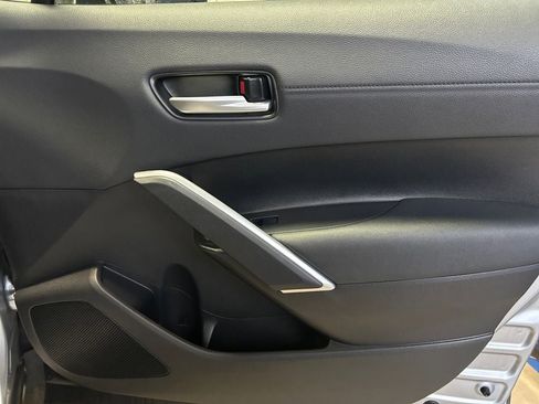 Used 2024 Toyota Corolla Cross XLE w/ Convenience Package image 25