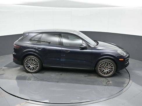 Certified 2023 Porsche Cayenne S Platinum AWD/4WD image 31