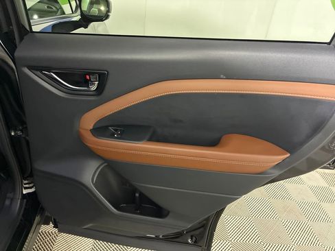 Used 2025 Subaru Forester Touring w/ Protection Package image 36