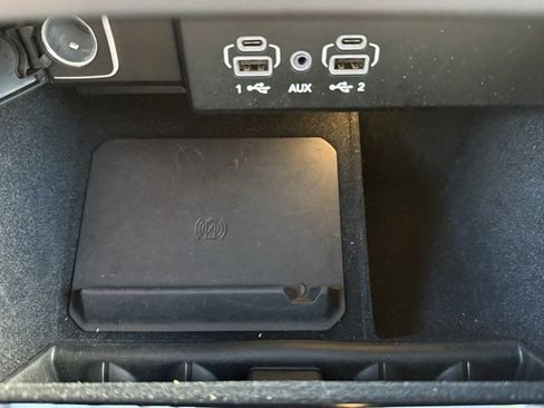 Certified 2025 Jeep Wagoneer Series III w/ Premium Group I image 29