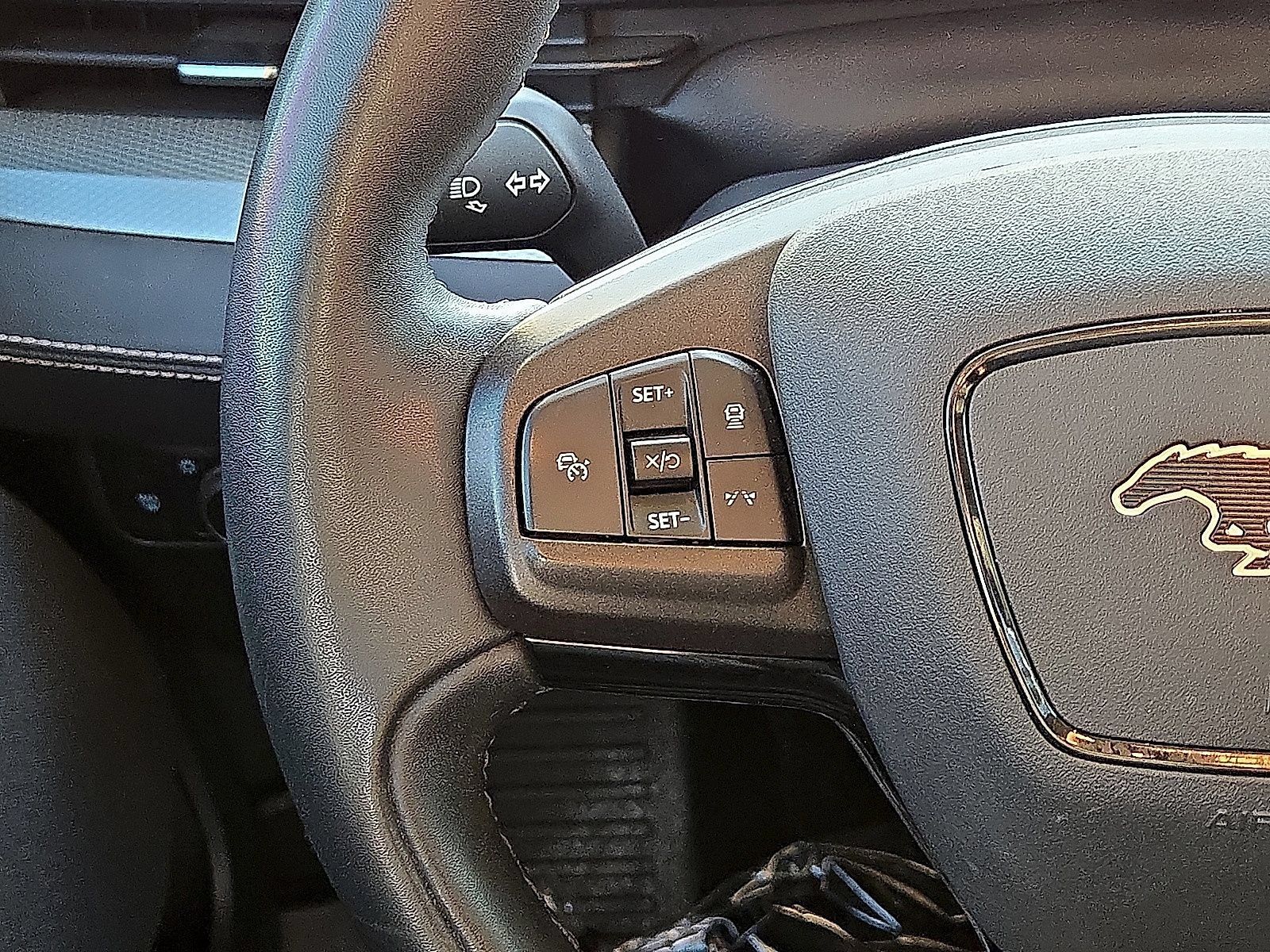Used 2021 Ford Mustang Mach-E Select w/ Comfort/Appearance Package AWD/4WD image 19