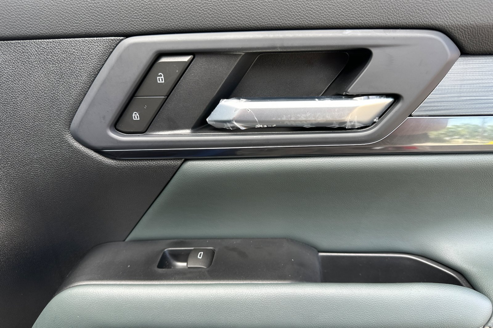 New 2026 GMC Terrain AT4 w/ Convenience Package III AWD/4WD image 19