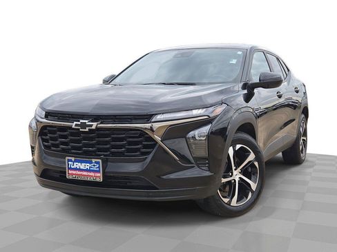 Certified 2024 Chevrolet Trax RS w/ Sunroof Package FWD image 1