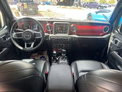 Certified 2023 Jeep Gladiator Rubicon AWD/4WD image 12