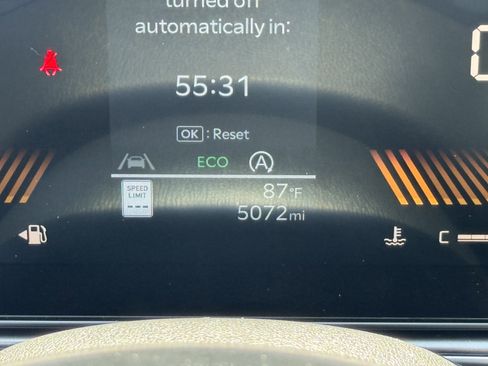 Used 2025 Kia Sorento EX w/ Panoramic Sunroof Package image 28