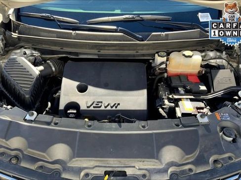Used 2021 Chevrolet Traverse LT FWD image 10