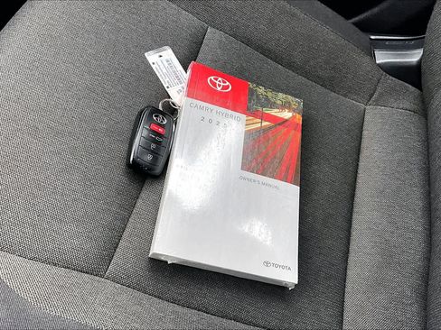 Certified 2025 Toyota Camry LE image 14