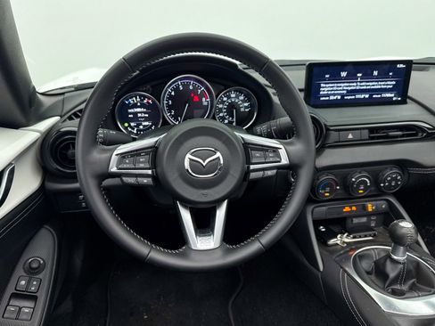 Used 2025 MAZDA MX-5 Miata Club image 18