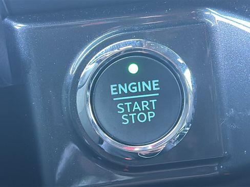 Used 2022 Ford F150 XLT w/ Equipment Group 302A High AWD/4WD image 22