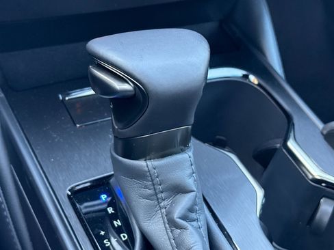 Certified 2025 Lexus ES 350 w/ Premium Package image 16