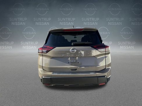 Certified 2025 Nissan Rogue SV FWD image 36