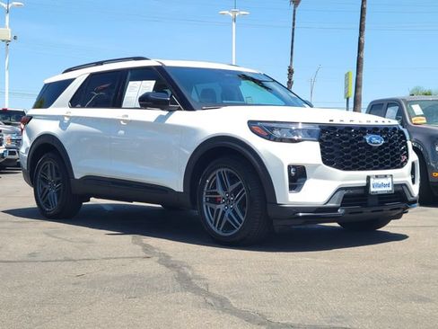 Used 2026 Ford Explorer ST w/ Sun And Sound Package AWD/4WD image 33