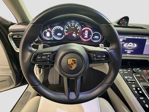 Certified 2021 Porsche Panamera image 12