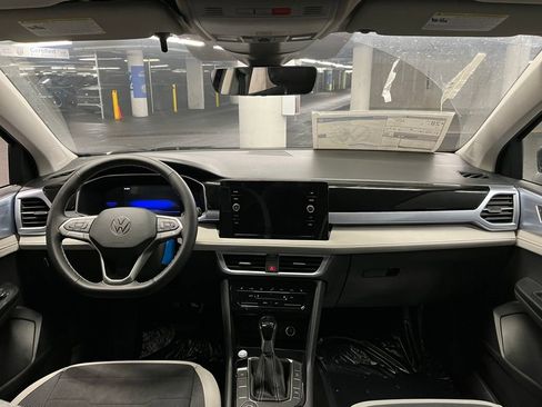 New 2026 Volkswagen Taos SE AWD/4WD image 7