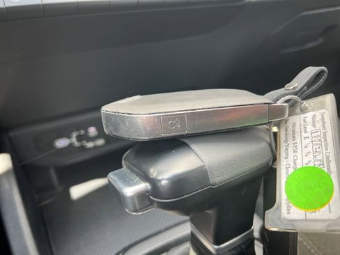 Used 2025 Kia K4 LXS image 24
