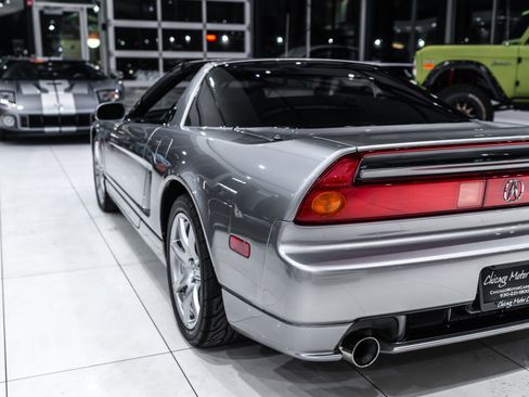 Used 2004 Acura NSX T image 43