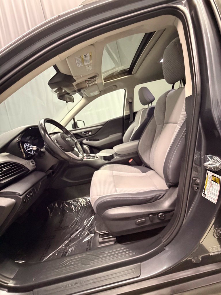 Used 2024 Subaru Outback Premium AWD/4WD image 17