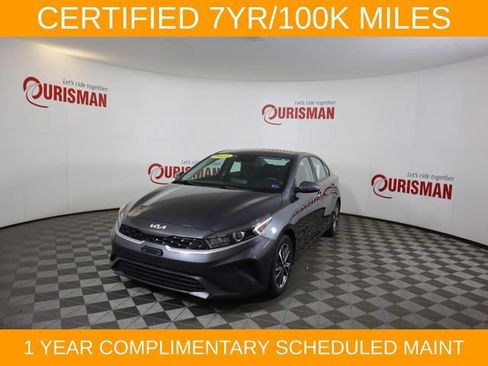 Used 2023 Kia Forte LXS w/ LXS Technology Package FWD image 3