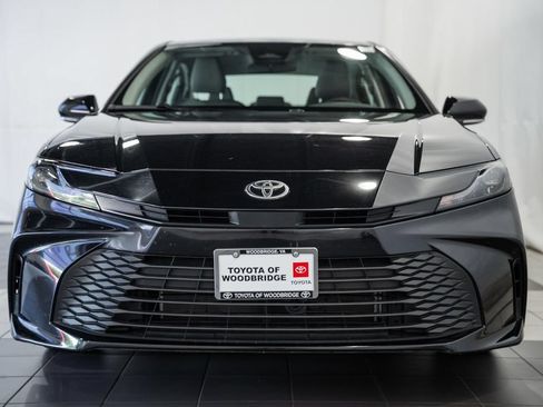 Used 2025 Toyota Camry LE FWD image 2