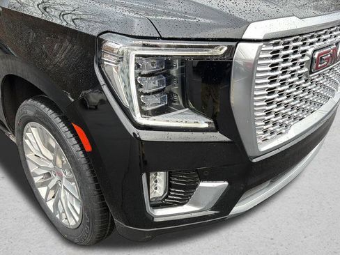 Used 2023 GMC Yukon Denali image 11