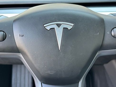 Used 2018 Tesla Model 3 Long Range image 44