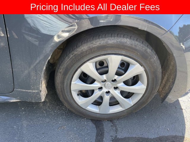 Used 2023 Toyota Corolla LE FWD image 11