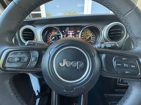 Used 2023 Jeep Wrangler Sport AWD/4WD image 15