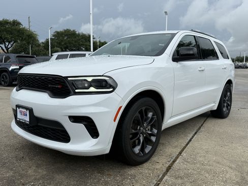 Used 2024 Dodge Durango GT w/ Blacktop Package RWD image 10