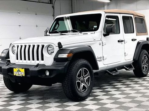 Used 2019 Jeep Wrangler Unlimited Sport S AWD/4WD image 12