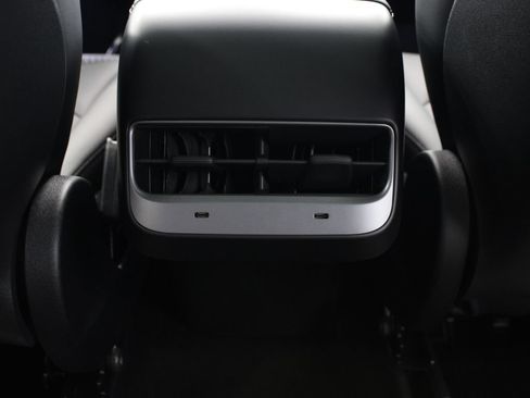 Used 2024 Tesla Model Y Performance AWD/4WD image 22