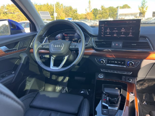 Used 2023 Audi Q5 e Prestige AWD/4WD image 17