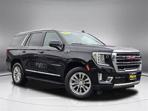 Used 2023 GMC Yukon SLT w/ SLT Premium Package image 2