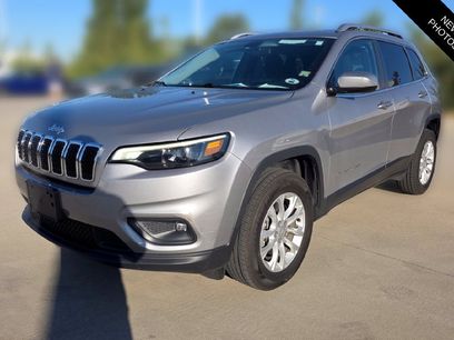 Used 2019 Jeep Cherokee Latitude w/ Cold Weather Group