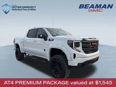 New 2025 GMC Sierra 1500 AT4 w/ AT4 Premium Package