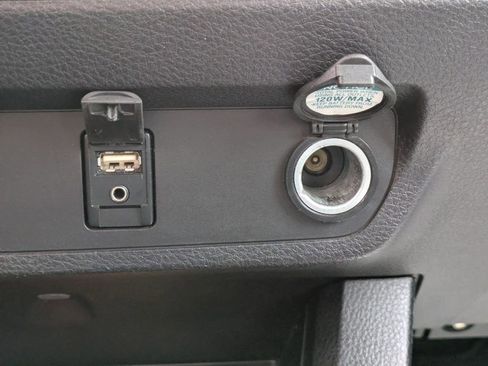 Used 2017 Toyota Tacoma SR5 image 24