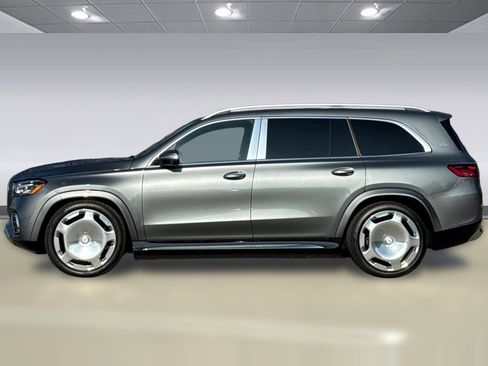 New 2026 Mercedes-Benz Maybach GLS 600 4MATIC image 2