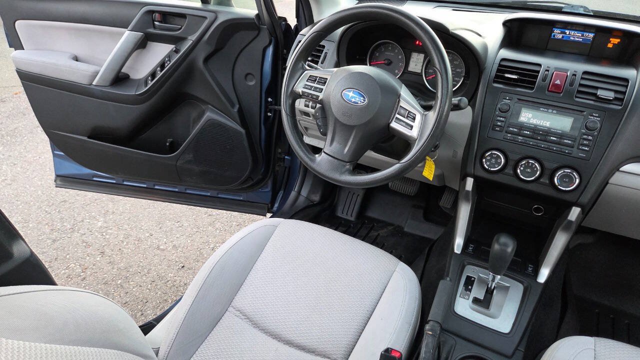Used 2014 Subaru Forester 2.5i Premium w/ All-Weather Package AWD/4WD image 33