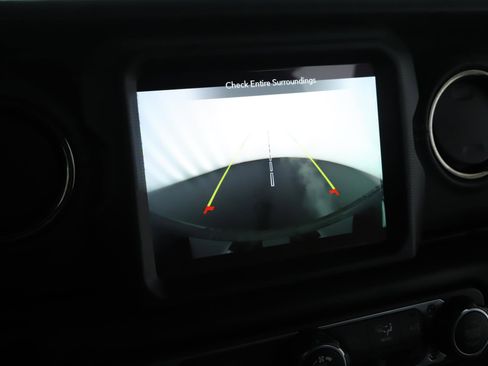 Used 2022 Jeep Wrangler Unlimited Sahara image 13