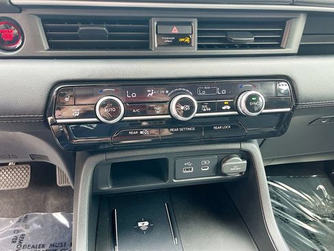 Used 2025 Honda Pilot EX-L image 15