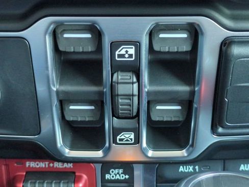 New 2026 Jeep Wrangler Unlimited Rubicon AWD/4WD image 24