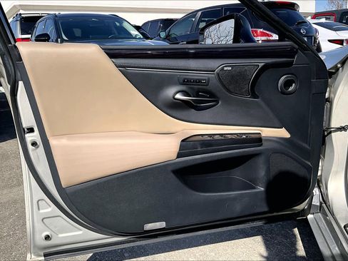 Used 2019 Lexus ES 350 image 18