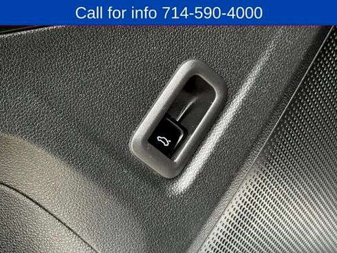 Used 2025 Volkswagen Tiguan SEL R-Line AWD/4WD image 10