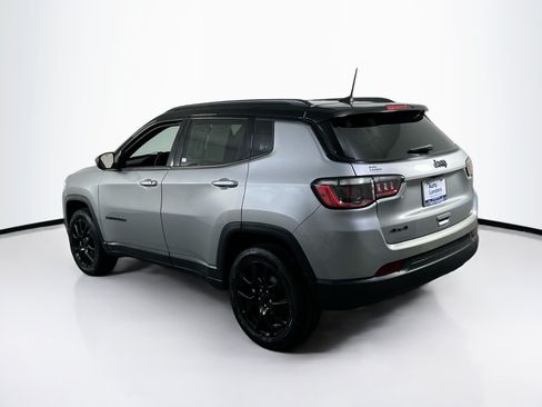 Used 2022 Jeep Compass Latitude w/ Convenience Group AWD/4WD image 7