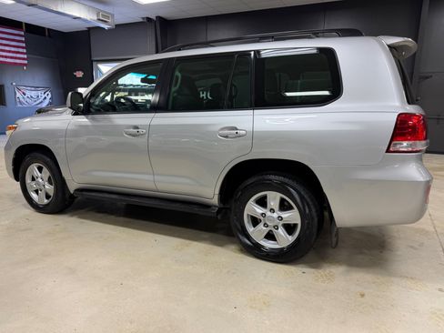 Used 2008 Toyota Land Cruiser image 12