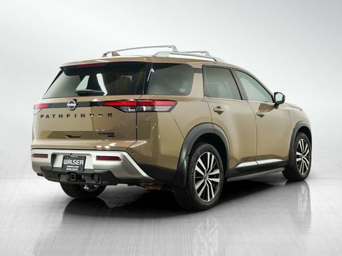Used 2023 Nissan Pathfinder Platinum w/ Lighting Package (N93) AWD/4WD image 5