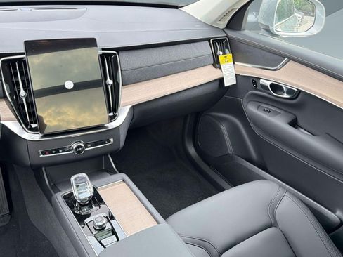 New 2026 Volvo XC90 B5 Plus AWD/4WD image 26