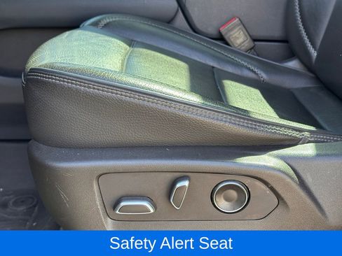 Used 2021 GMC Yukon XL Denali w/ Denali Ultimate Package image 28