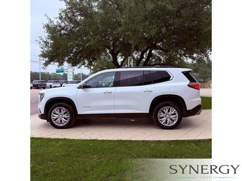 Used 2026 GMC Acadia Elevation w/ Elevation Premium Package AWD/4WD image 9