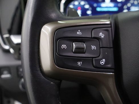 Used 2022 Chevrolet Silverado 1500 High Country w/ Technology Package image 16