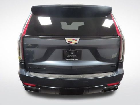 Certified 2021 Cadillac Escalade Sport w/ Driver Assist Tech Package image 4